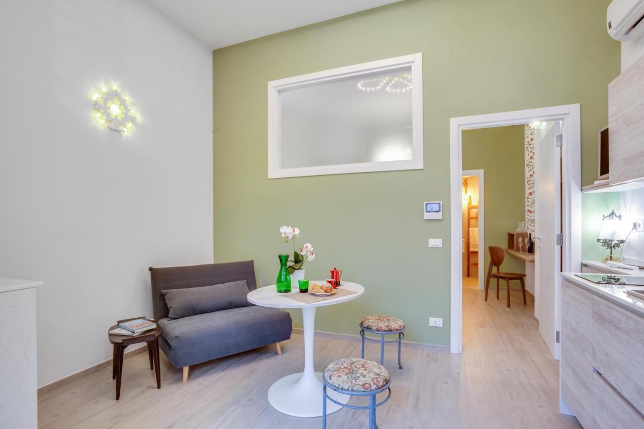 Madame Bari' Suite Apt In The Heart Of Bari Exterior foto