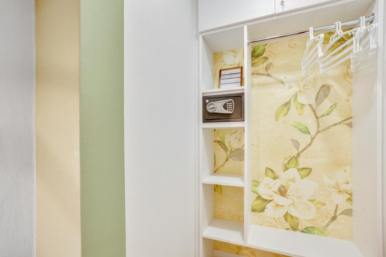 Madame Bari' Suite Apt In The Heart Of Bari Exterior foto