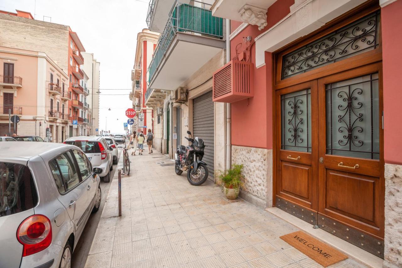 Madame Bari' Suite Apt In The Heart Of Bari Exterior foto