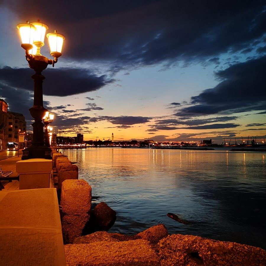 Madame Bari' Suite Apt In The Heart Of Bari Exterior foto